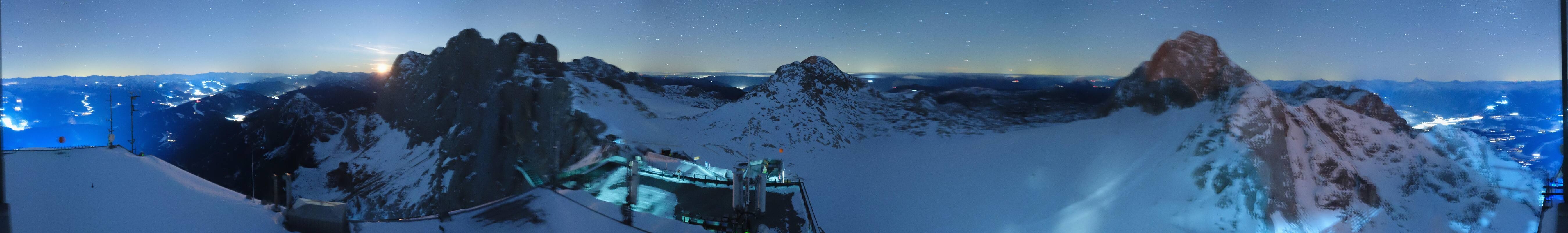 Archiv Foto Webcam Dachstein Gletscher: Panoramablick von der Bergstation