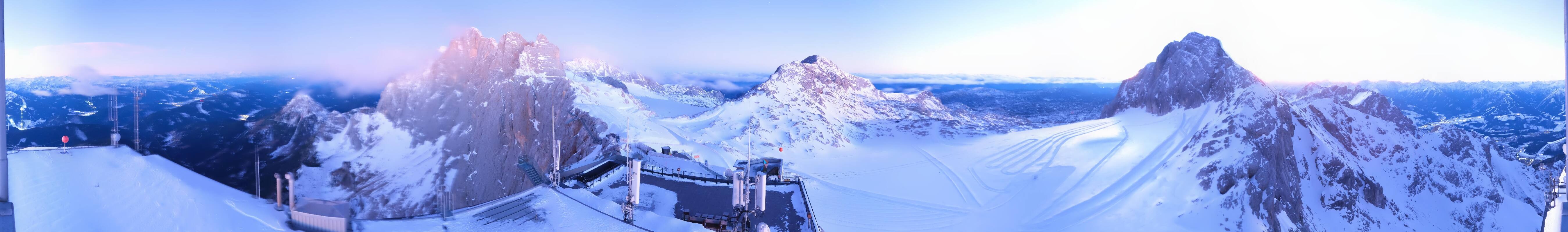 Archiv Foto Webcam Dachstein Gletscher: Panoramablick von der Bergstation