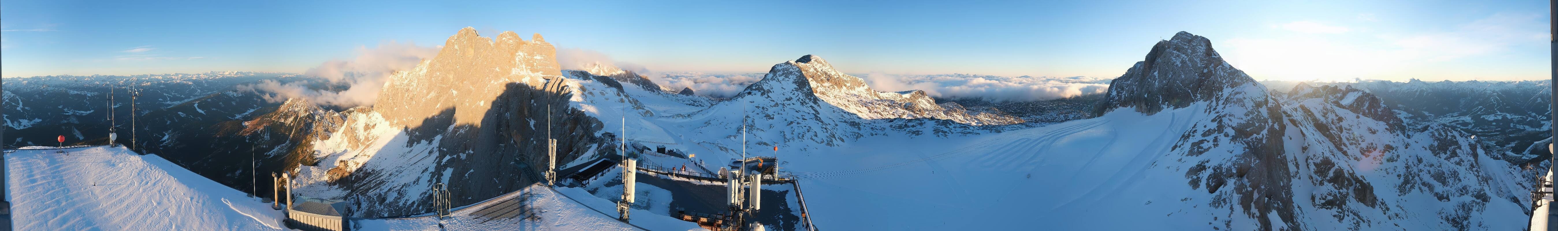 Archiv Foto Webcam Dachstein Gletscher: Panoramablick von der Bergstation