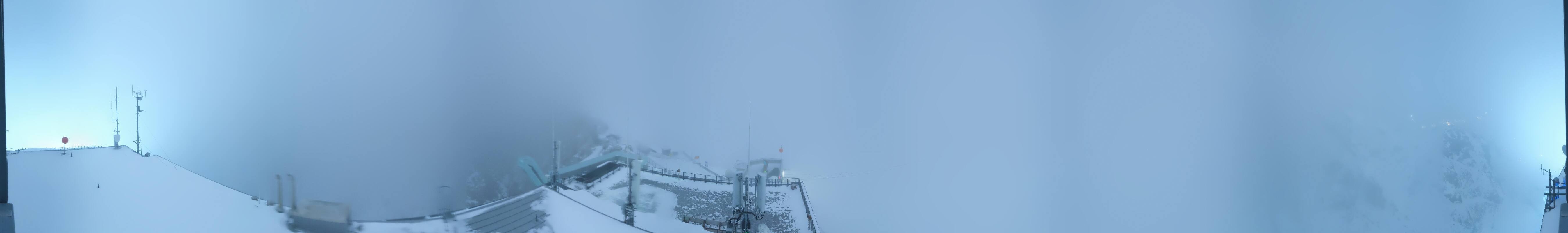 Archiv Foto Webcam Dachstein Gletscher: Panoramablick von der Bergstation