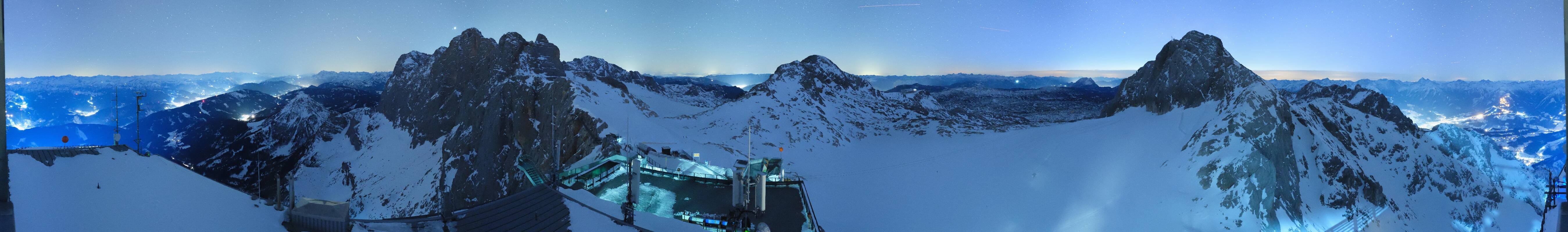 Archiv Foto Webcam Dachstein Gletscher: Panoramablick von der Bergstation