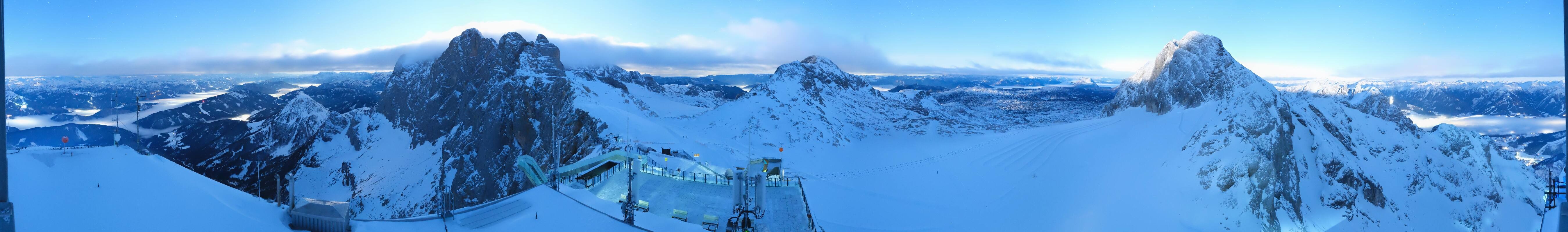 Archiv Foto Webcam Dachstein Gletscher: Panoramablick von der Bergstation