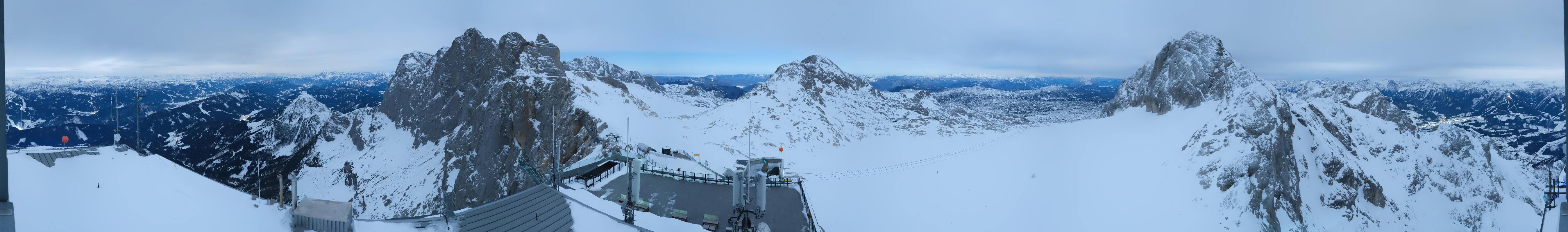 Archiv Foto Webcam Dachstein Gletscher: Panoramablick von der Bergstation