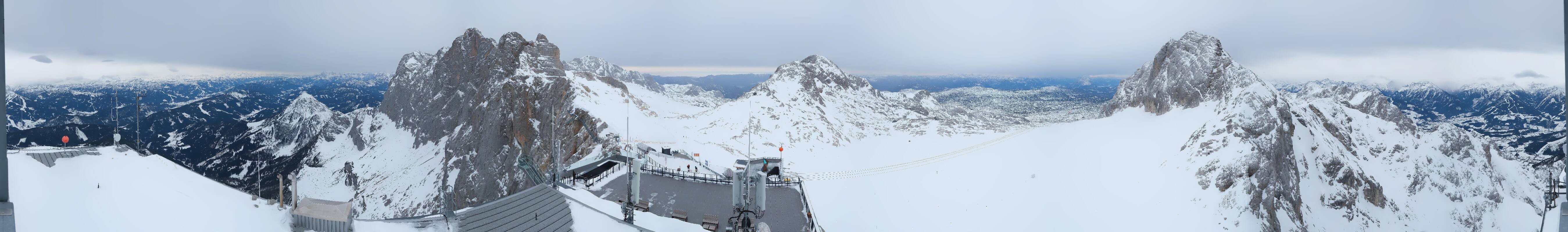 Archiv Foto Webcam Dachstein Gletscher: Panoramablick von der Bergstation