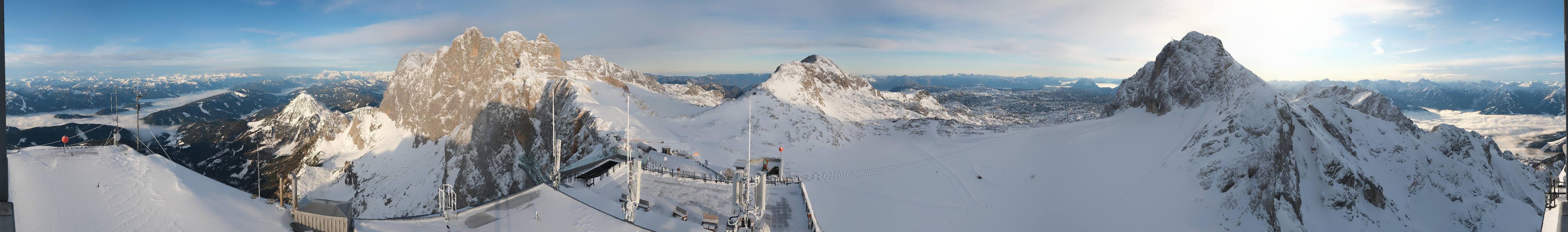 Archiv Foto Webcam Dachstein Gletscher: Panoramablick von der Bergstation