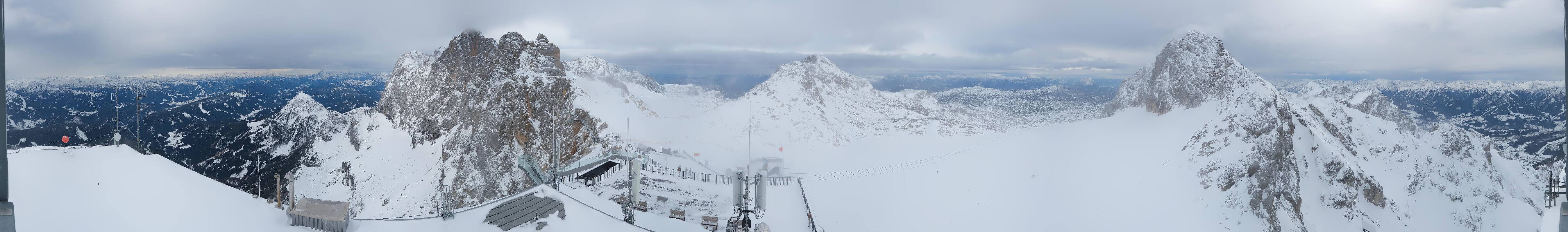 Archiv Foto Webcam Dachstein Gletscher: Panoramablick von der Bergstation