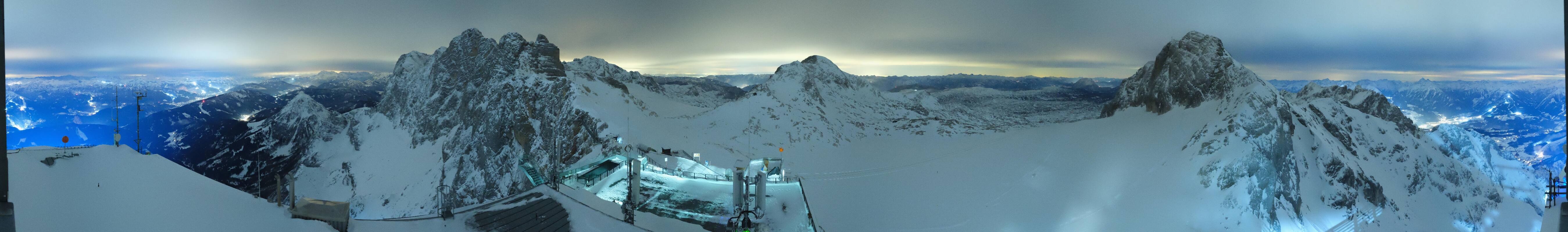 Archiv Foto Webcam Dachstein Gletscher: Panoramablick von der Bergstation