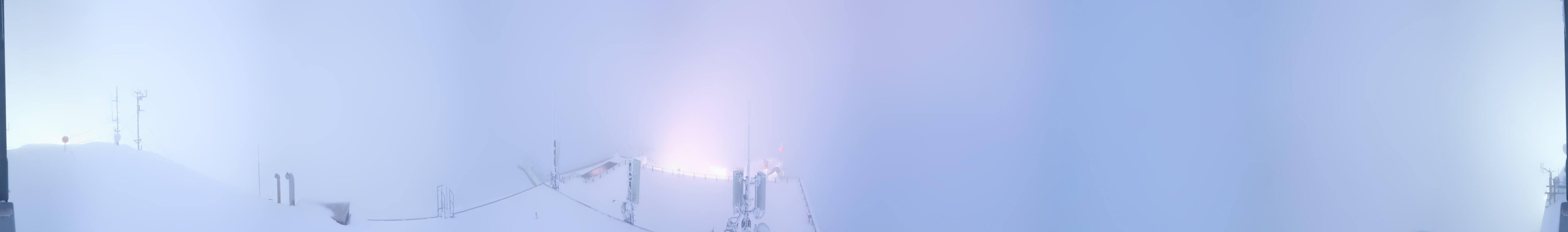 Archived image Panoramic webcam view at the Dachstein Glacier