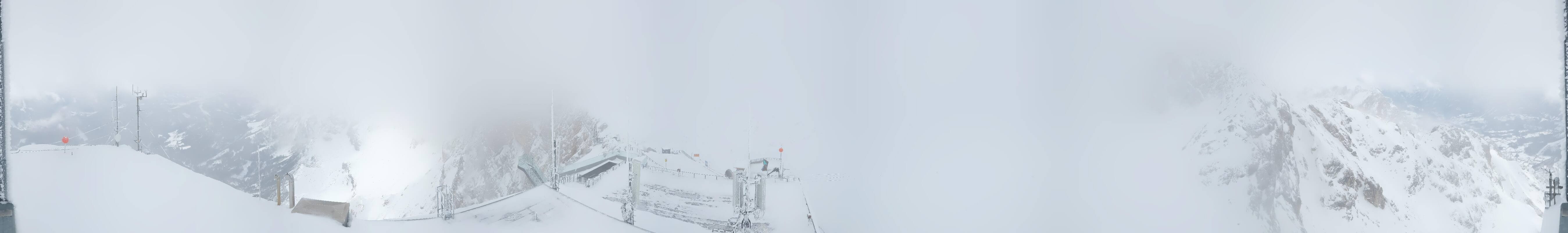 Archiv Foto Webcam Dachstein Gletscher: Panoramablick von der Bergstation