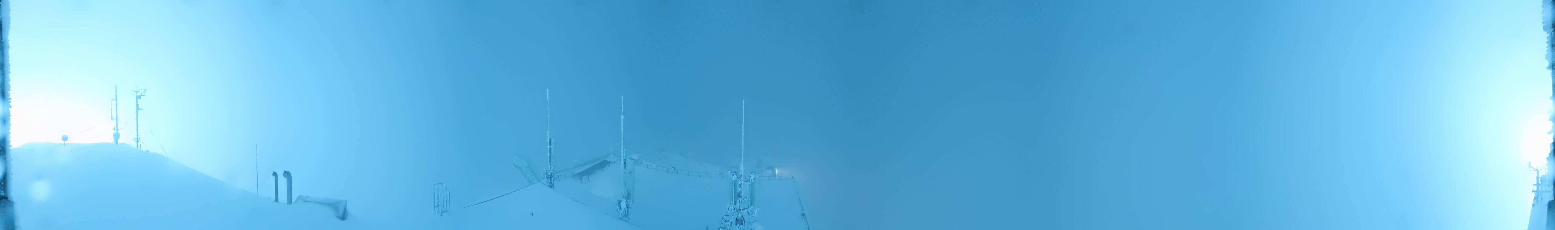 Archived image Panoramic webcam view at the Dachstein Glacier