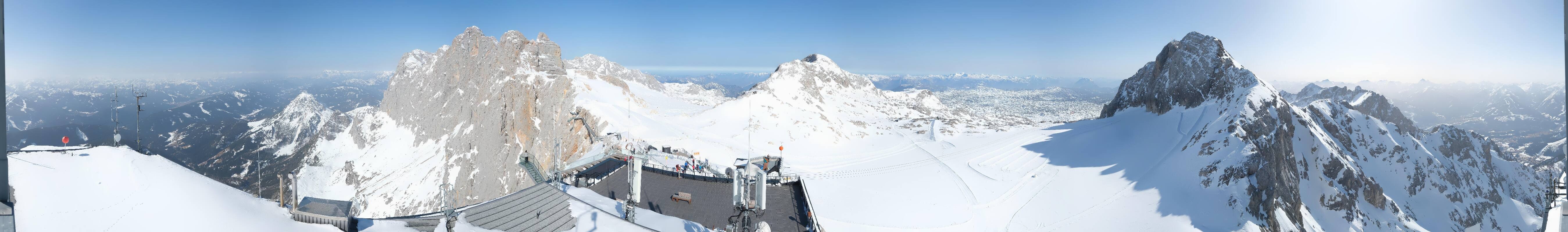 Archived image Panoramic webcam view at the Dachstein Glacier
