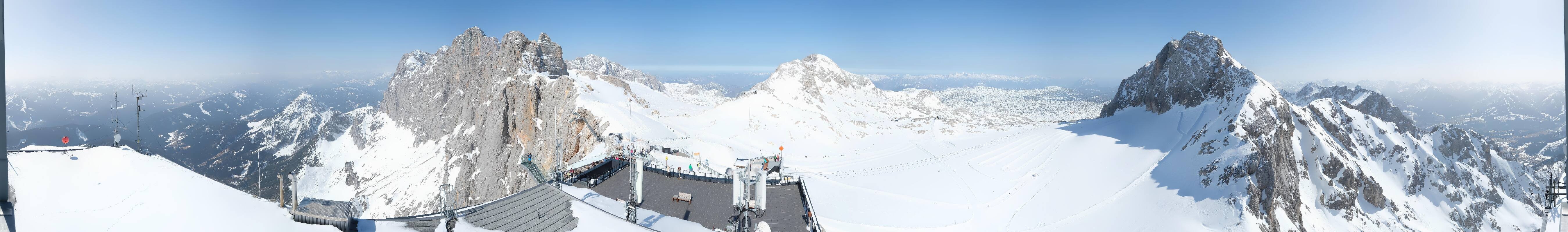 Archived image Panoramic webcam view at the Dachstein Glacier