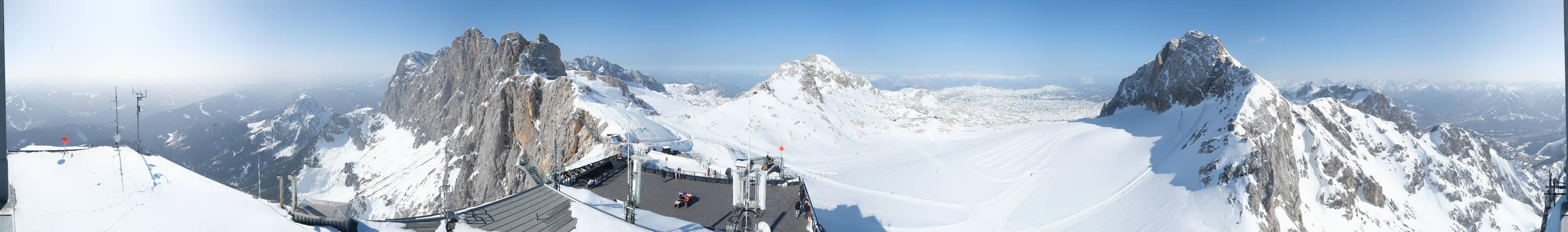 Archived image Panoramic webcam view at the Dachstein Glacier