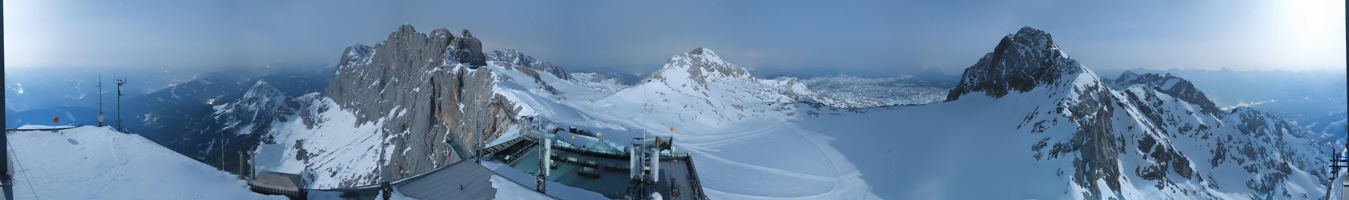 Archiv Foto Webcam Dachstein Gletscher: Panoramablick von der Bergstation