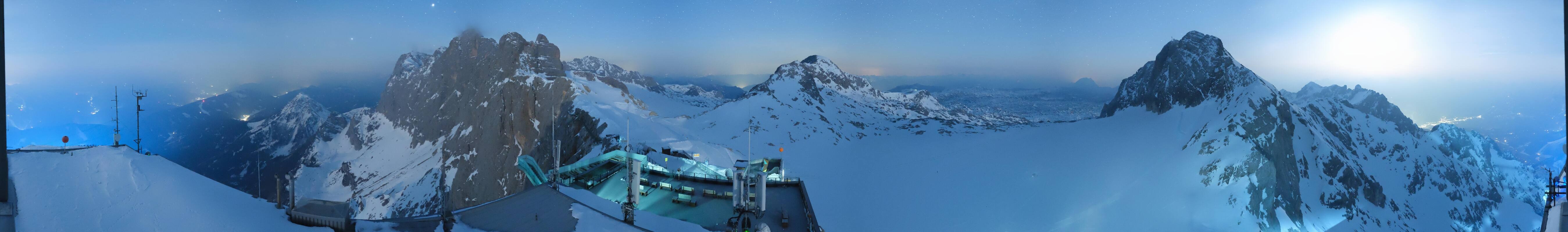 Archiv Foto Webcam Dachstein Gletscher: Panoramablick von der Bergstation
