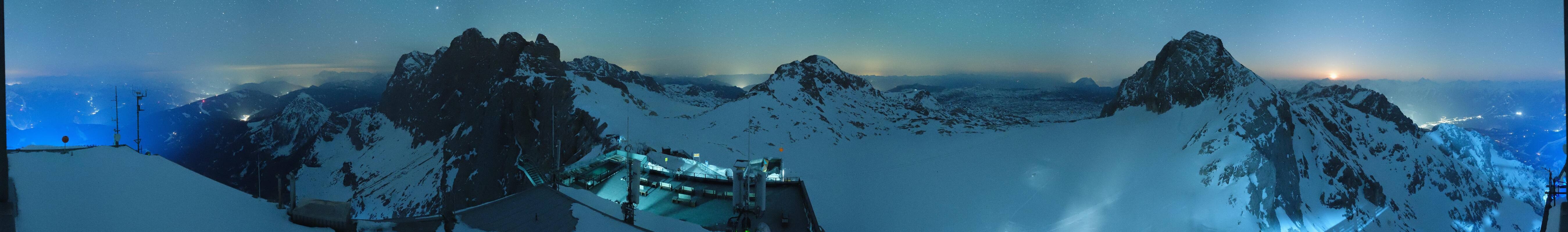 Archiv Foto Webcam Dachstein Gletscher: Panoramablick von der Bergstation