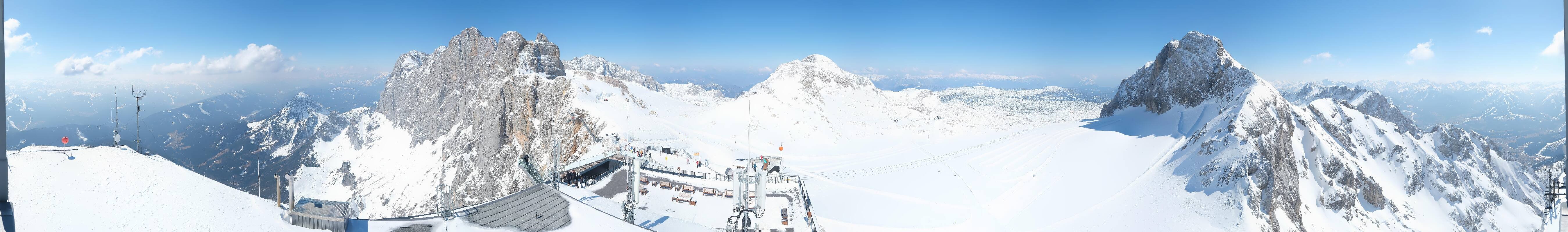 Archived image Panoramic webcam view at the Dachstein Glacier