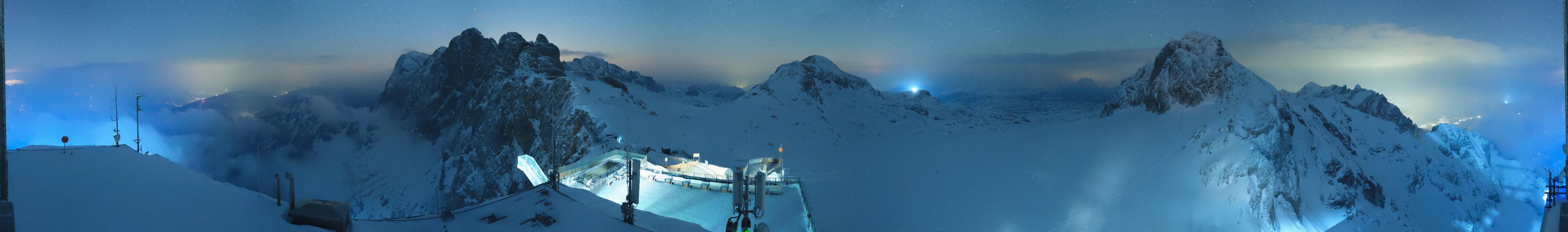 Archiv Foto Webcam Dachstein Gletscher: Panoramablick von der Bergstation