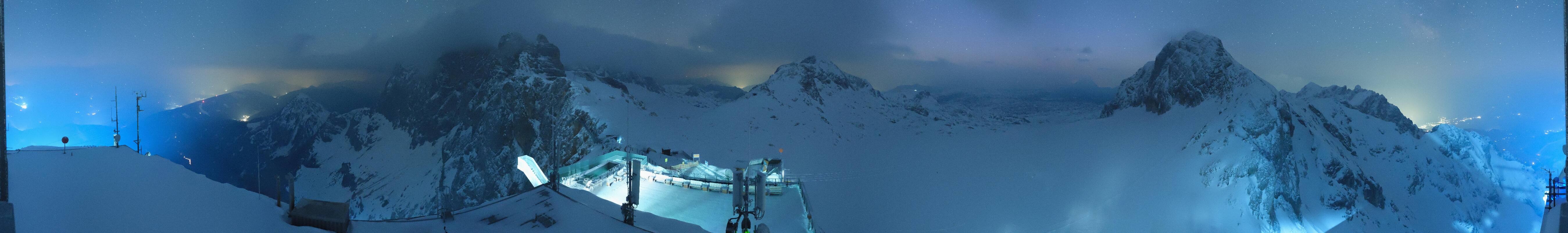 Archiv Foto Webcam Dachstein Gletscher: Panoramablick von der Bergstation