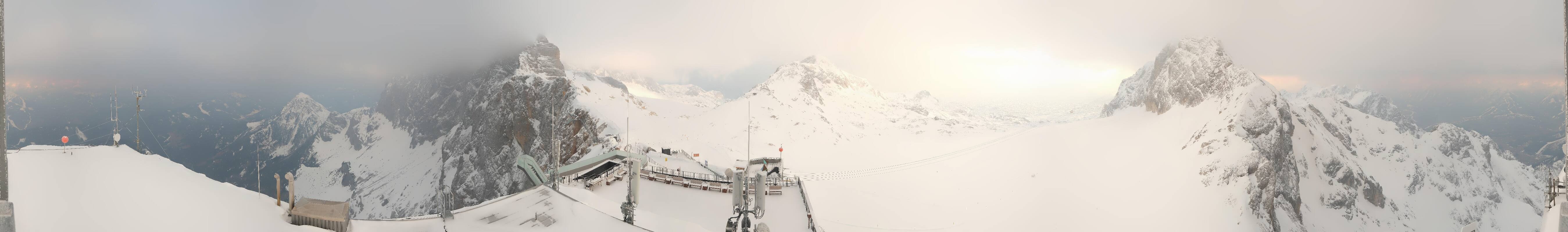 Archiv Foto Webcam Dachstein Gletscher: Panoramablick von der Bergstation