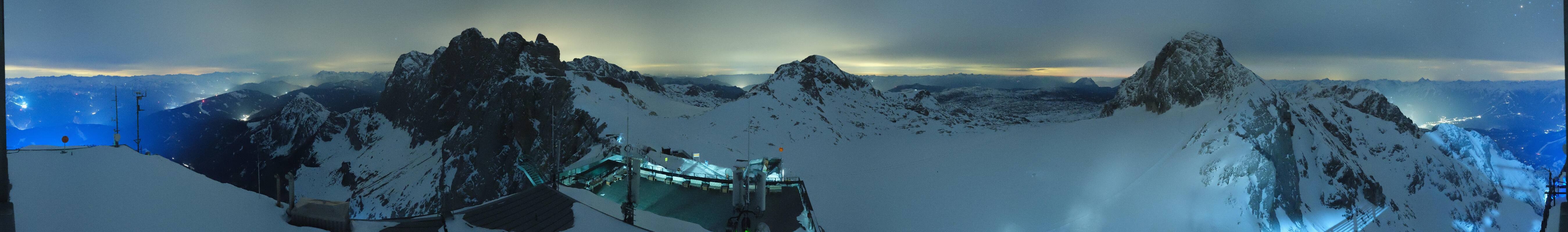 Archiv Foto Webcam Dachstein Gletscher: Panoramablick von der Bergstation
