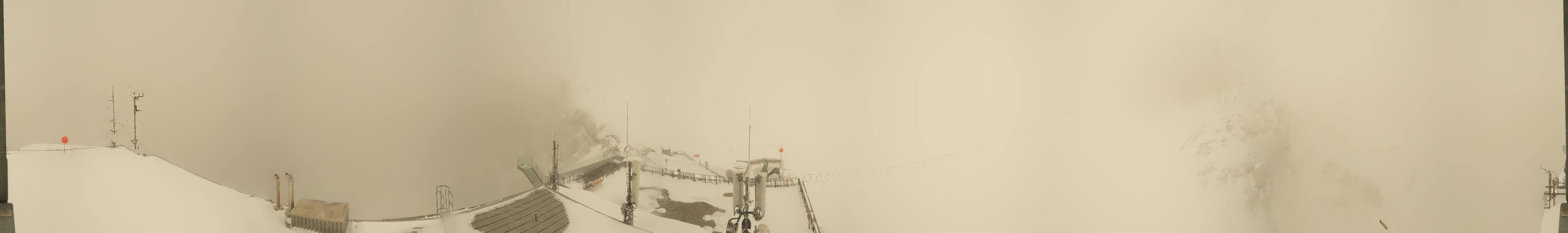 Archiv Foto Webcam Dachstein Gletscher: Panoramablick von der Bergstation