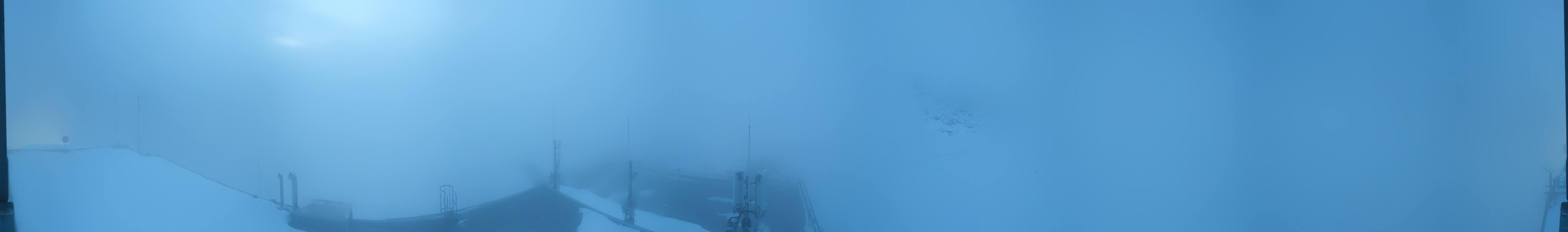Archived image Panoramic webcam view at the Dachstein Glacier