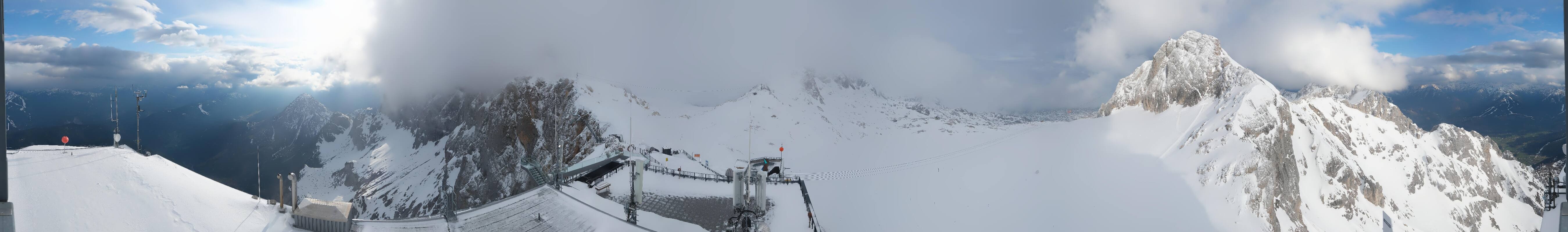 Archiv Foto Webcam Dachstein Gletscher: Panoramablick von der Bergstation