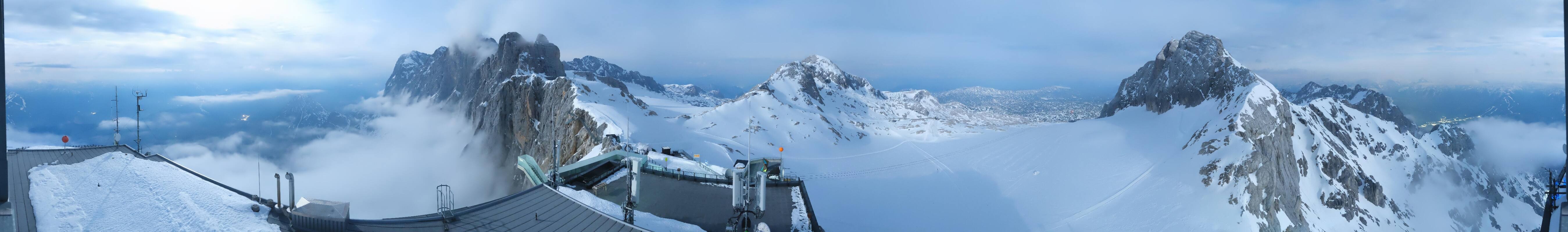 Archiv Foto Webcam Dachstein Gletscher: Panoramablick von der Bergstation
