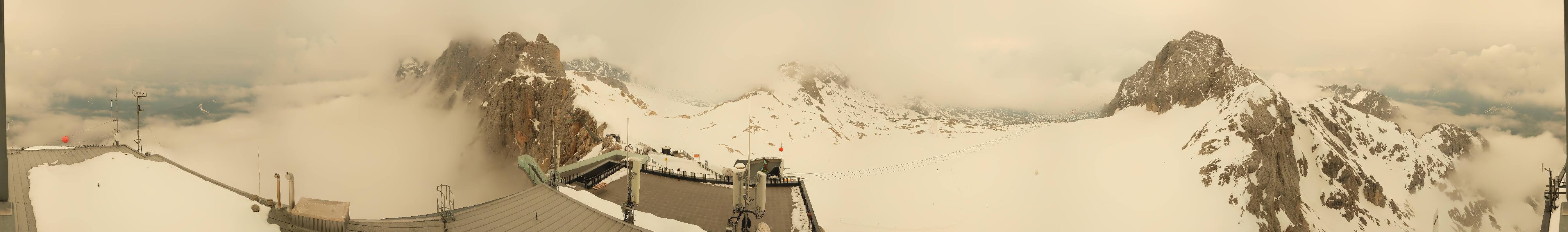 Archiv Foto Webcam Dachstein Gletscher: Panoramablick von der Bergstation
