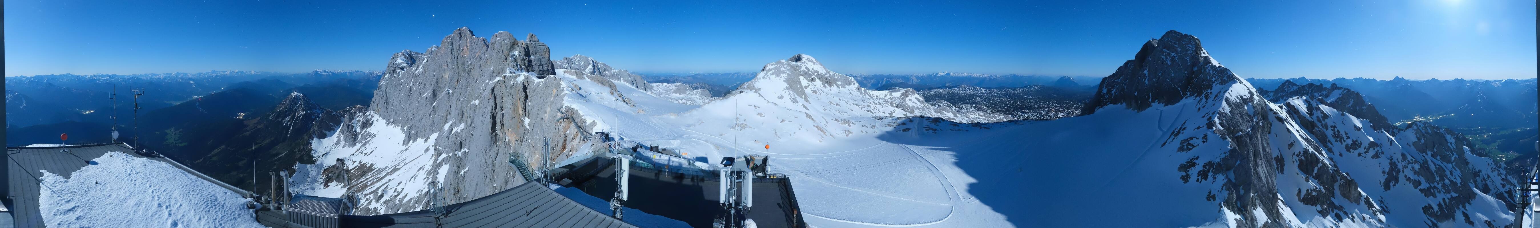 Archiv Foto Webcam Dachstein Gletscher: Panoramablick von der Bergstation