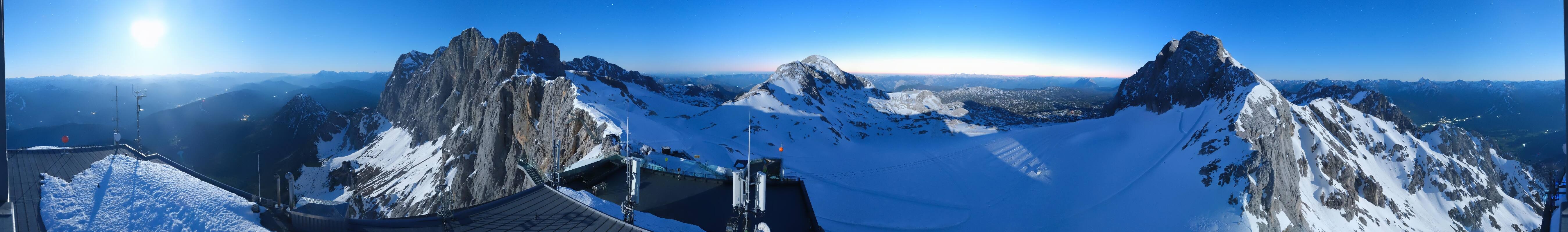 Archiv Foto Webcam Dachstein Gletscher: Panoramablick von der Bergstation