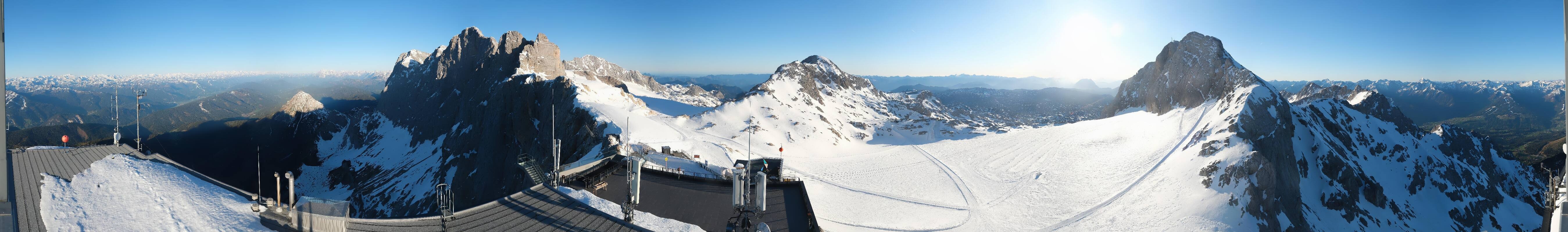 Archiv Foto Webcam Dachstein Gletscher: Panoramablick von der Bergstation