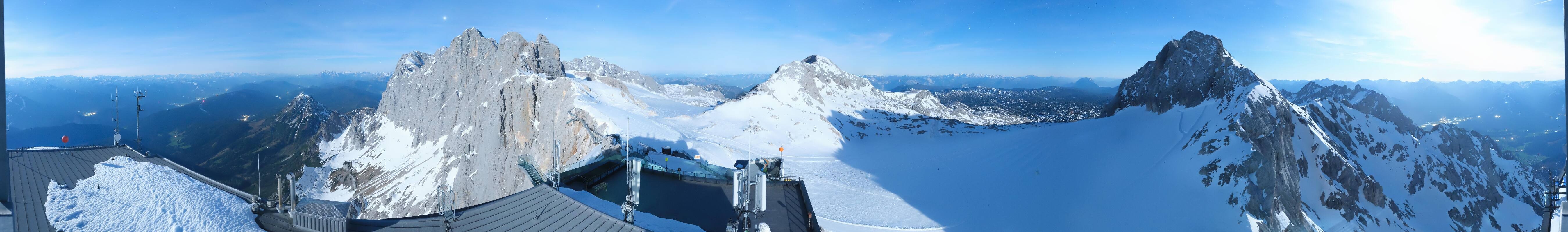 Archiv Foto Webcam Dachstein Gletscher: Panoramablick von der Bergstation