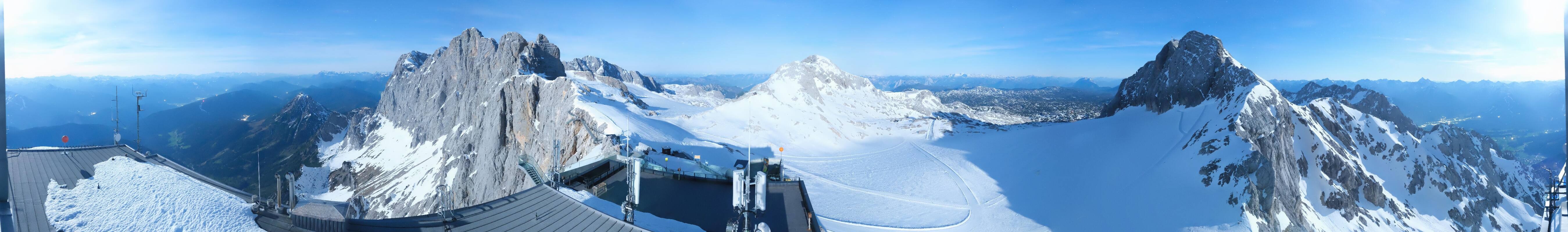 Archiv Foto Webcam Dachstein Gletscher: Panoramablick von der Bergstation