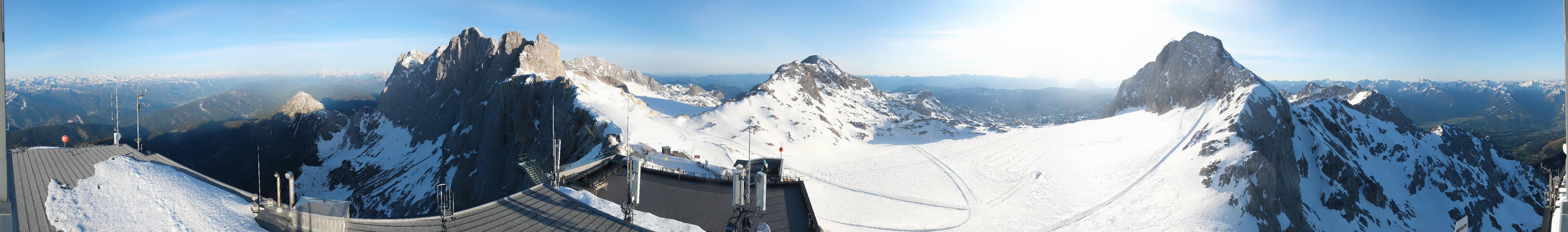 Archiv Foto Webcam Dachstein Gletscher: Panoramablick von der Bergstation