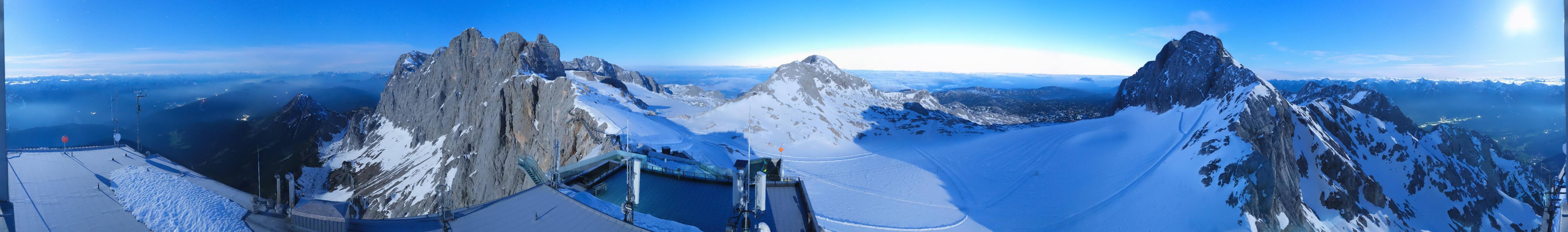Archiv Foto Webcam Dachstein Gletscher: Panoramablick von der Bergstation