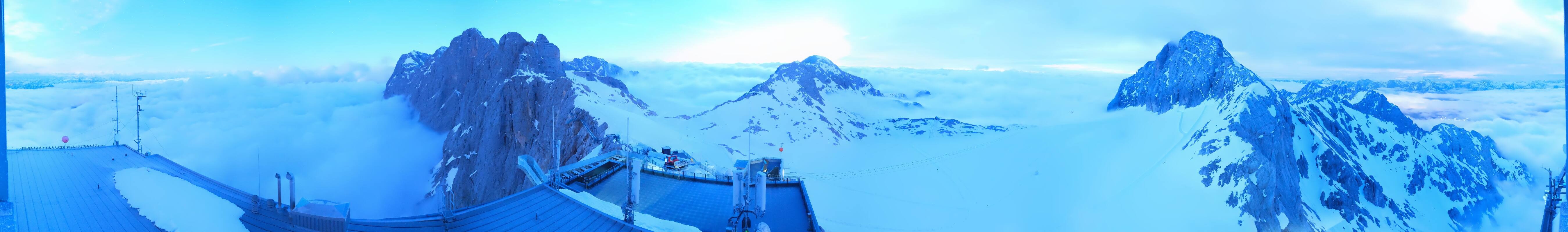 Archiv Foto Webcam Dachstein Gletscher: Panoramablick von der Bergstation