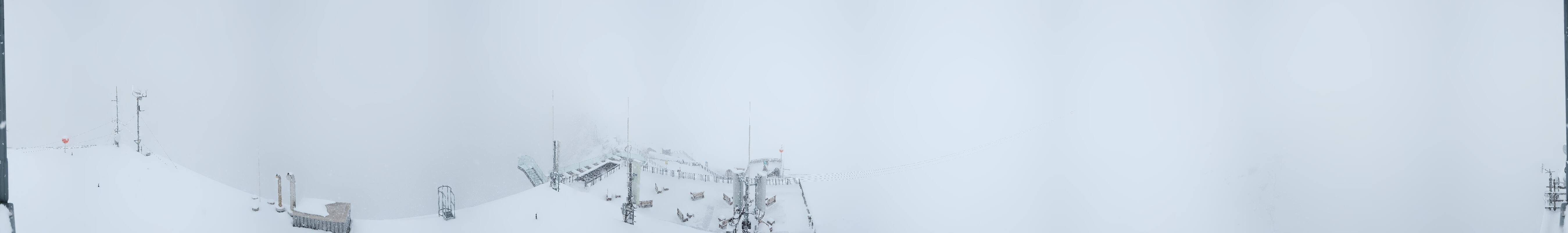 Archiv Foto Webcam Dachstein Gletscher: Panoramablick von der Bergstation
