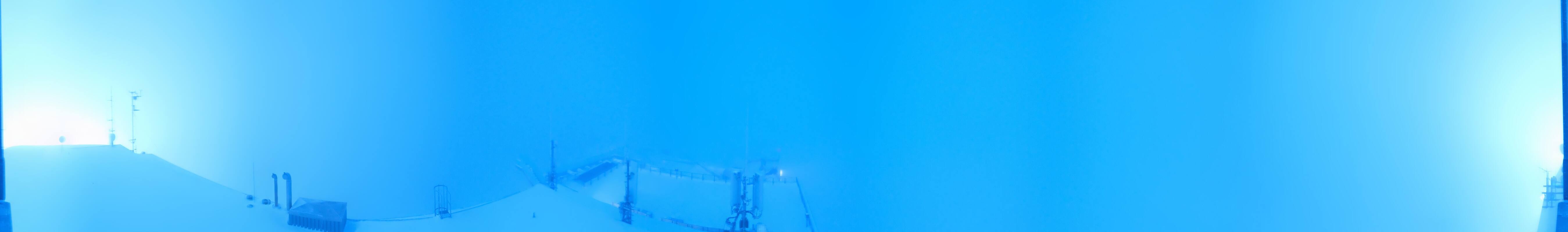Archived image Panoramic webcam view at the Dachstein Glacier