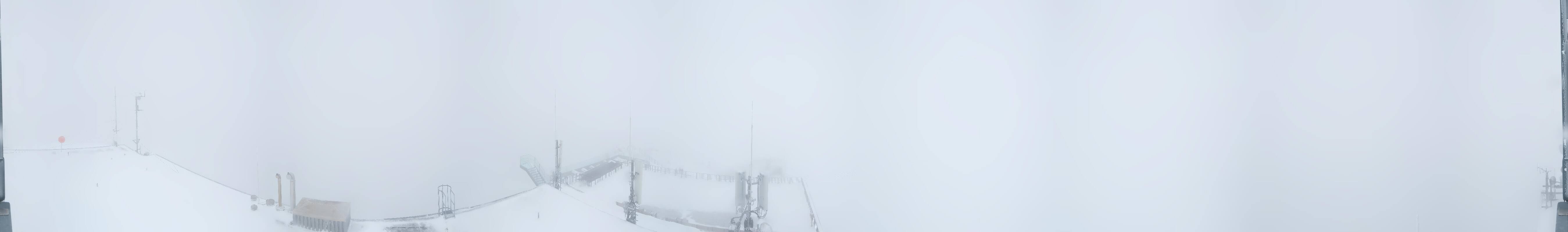 Archived image Panoramic webcam view at the Dachstein Glacier