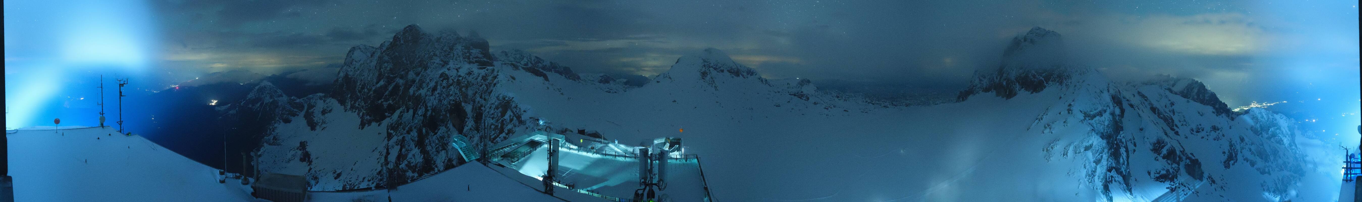 Archiv Foto Webcam Dachstein Gletscher: Panoramablick von der Bergstation