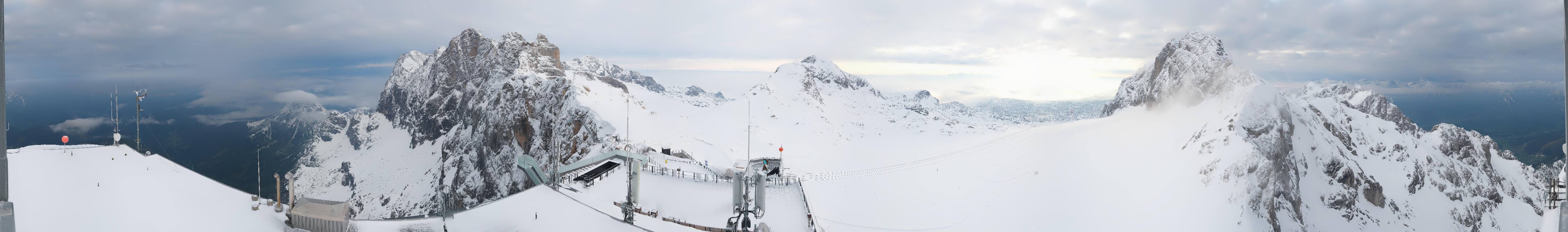 Archiv Foto Webcam Dachstein Gletscher: Panoramablick von der Bergstation