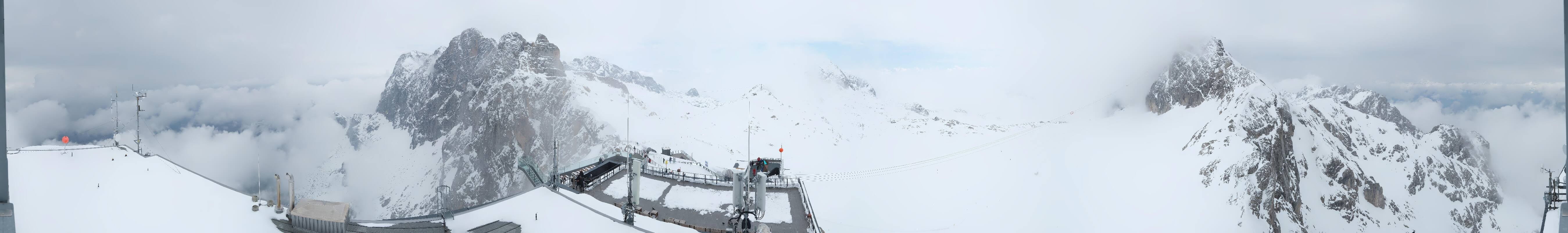 Archiv Foto Webcam Dachstein Gletscher: Panoramablick von der Bergstation
