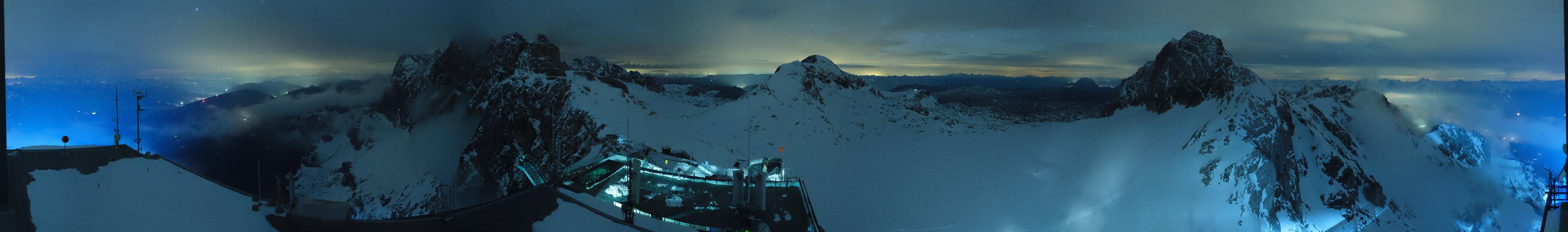 Archiv Foto Webcam Dachstein Gletscher: Panoramablick von der Bergstation