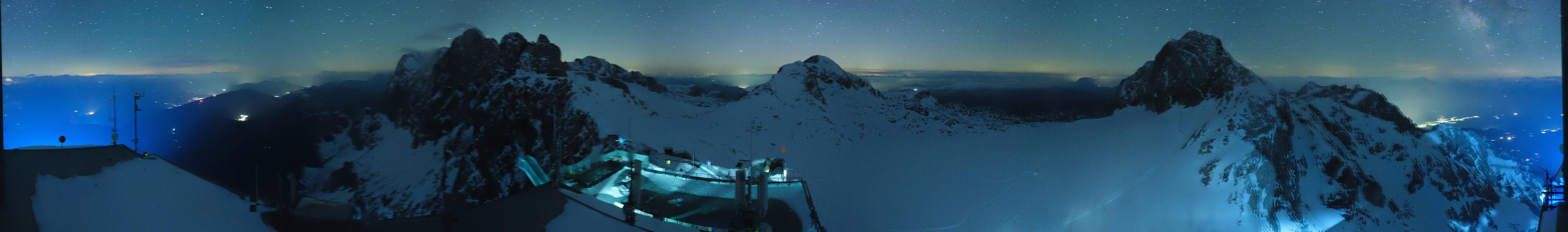 Archiv Foto Webcam Dachstein Gletscher: Panoramablick von der Bergstation