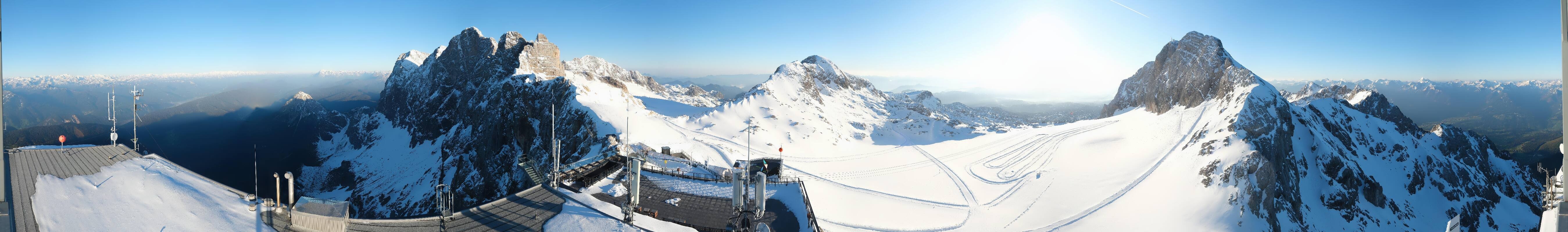Archiv Foto Webcam Dachstein Gletscher: Panoramablick von der Bergstation