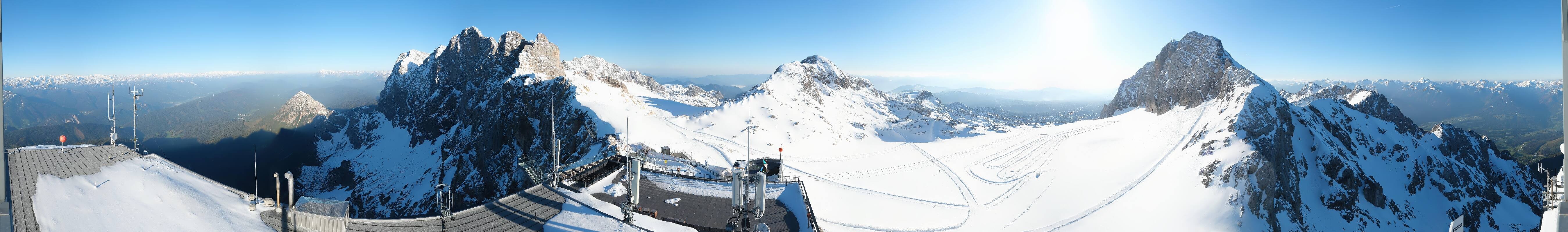 Archiv Foto Webcam Dachstein Gletscher: Panoramablick von der Bergstation