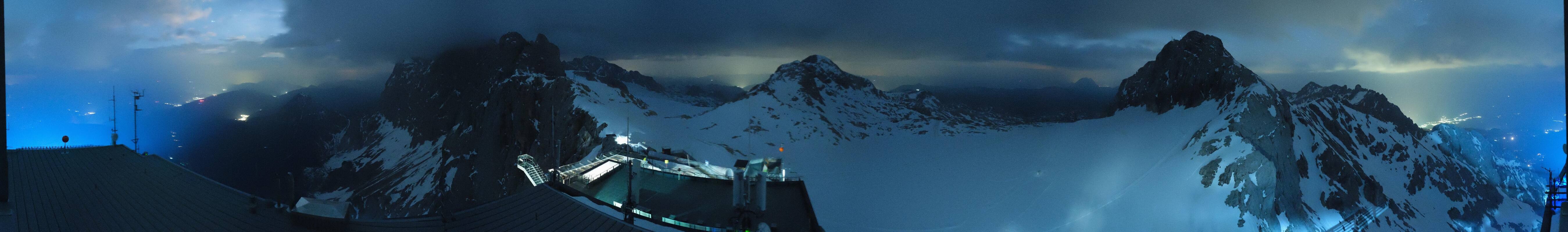 Archiv Foto Webcam Dachstein Gletscher: Panoramablick von der Bergstation