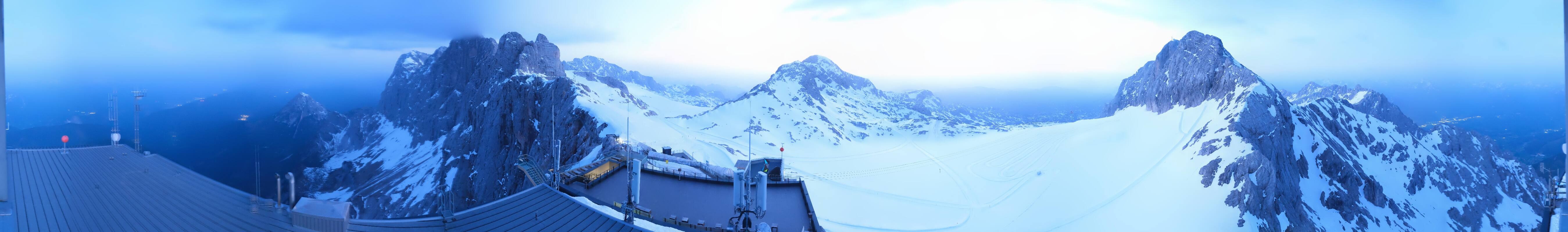 Archiv Foto Webcam Dachstein Gletscher: Panoramablick von der Bergstation